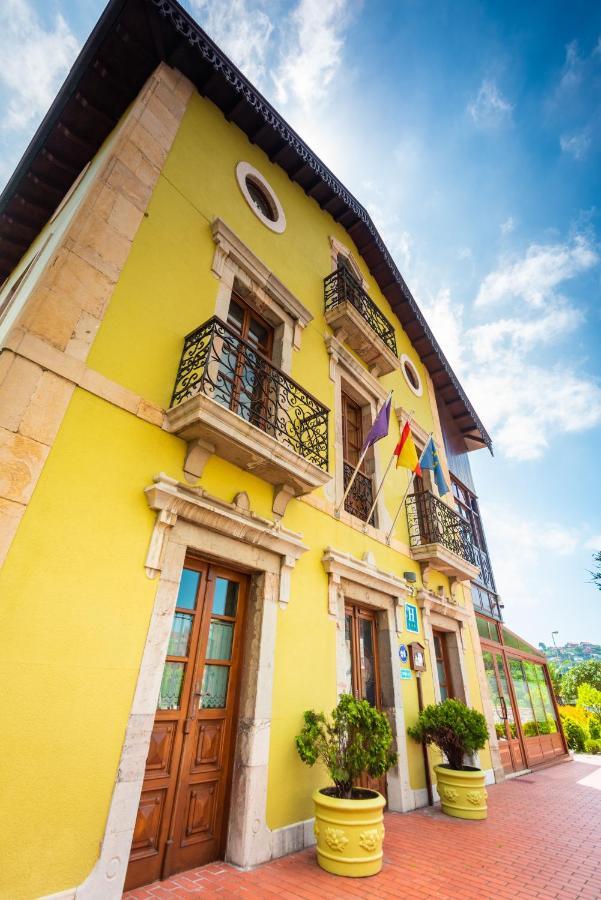 Hotel Castillo De Gauzon Salinas  Exterior photo